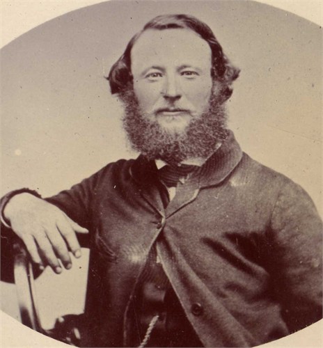 Photo of photos/Angus McLennan bn 1842 portrait